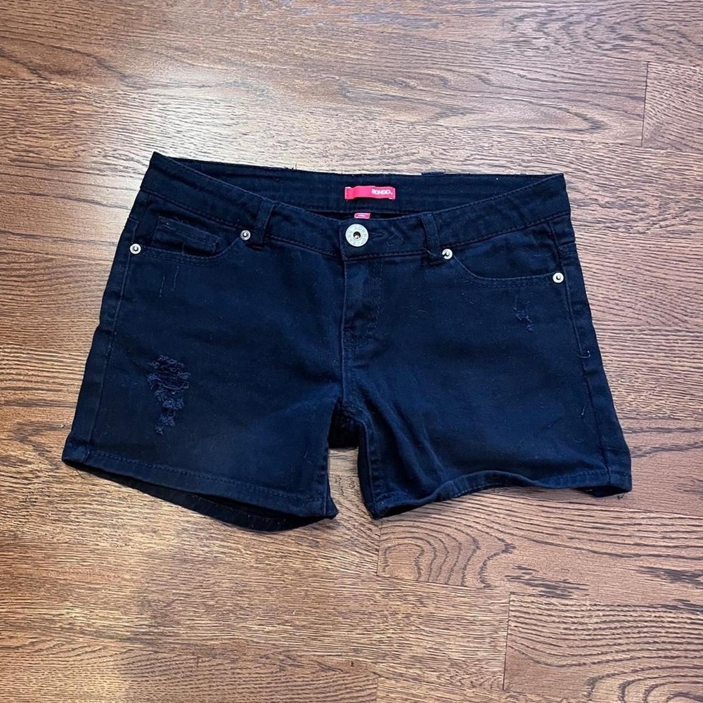 ⭐y2k black low / mid rise jean shorts size 2